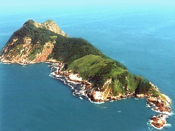 4[-]hòn[-]đảo[-]chẳng[-]ai[-]muốn[-]đặt[-]chân[-]đến[-]1